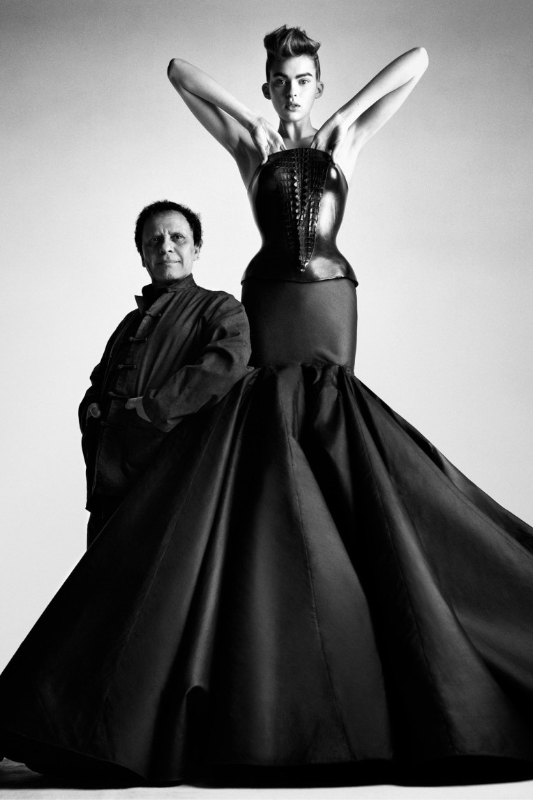 Azzedine-Alaia-12-Vogue-2Oct13-Patrick-Demarchelier_b