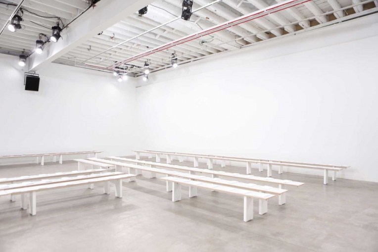 FW14-Venue-White