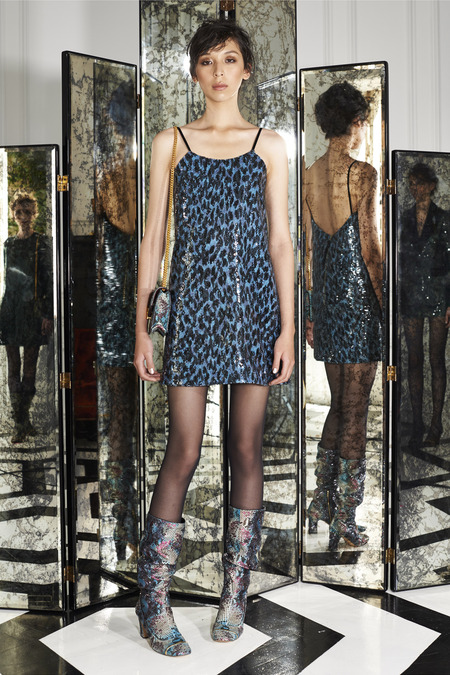 Marc_Jacobs_011_1366.450x675