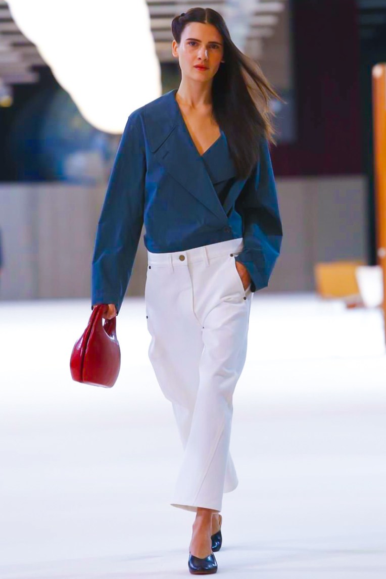 Christophe Lemaire Ready to Wear Spring Summer 2015 in Milan