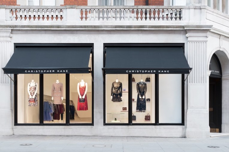 Christopher-Kane-Store-1-Gilbert_McCarragher-Vogue-19Feb15-pr_b_810x540