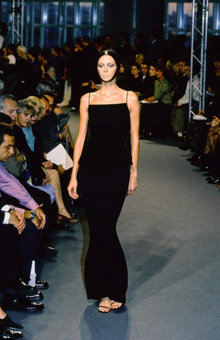 BALENCIAGA-SPRING-1998-RTW-17