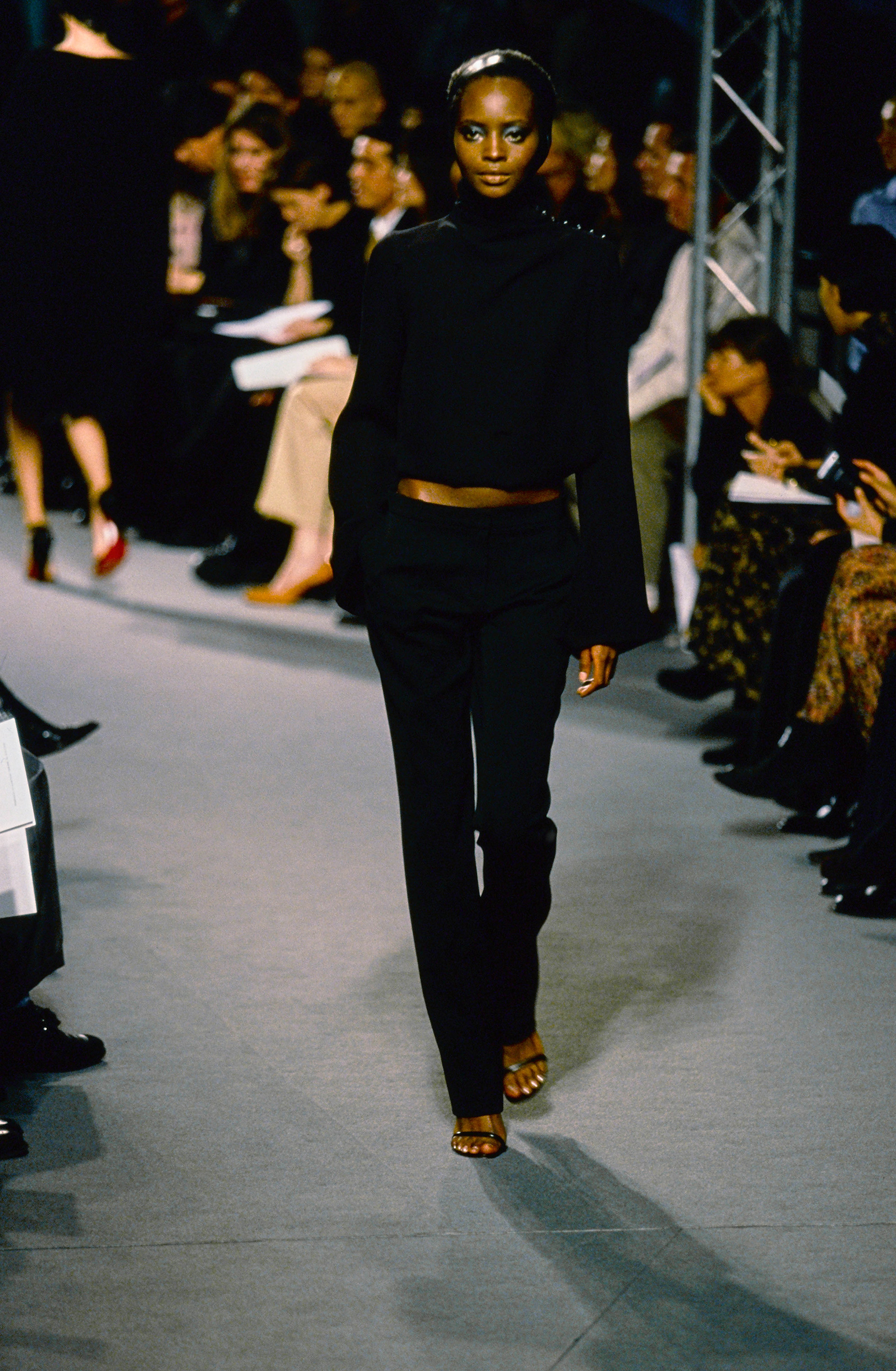 BALENCIAGA-SPRING-1998-RTW-31-KIARA-KABUKURU