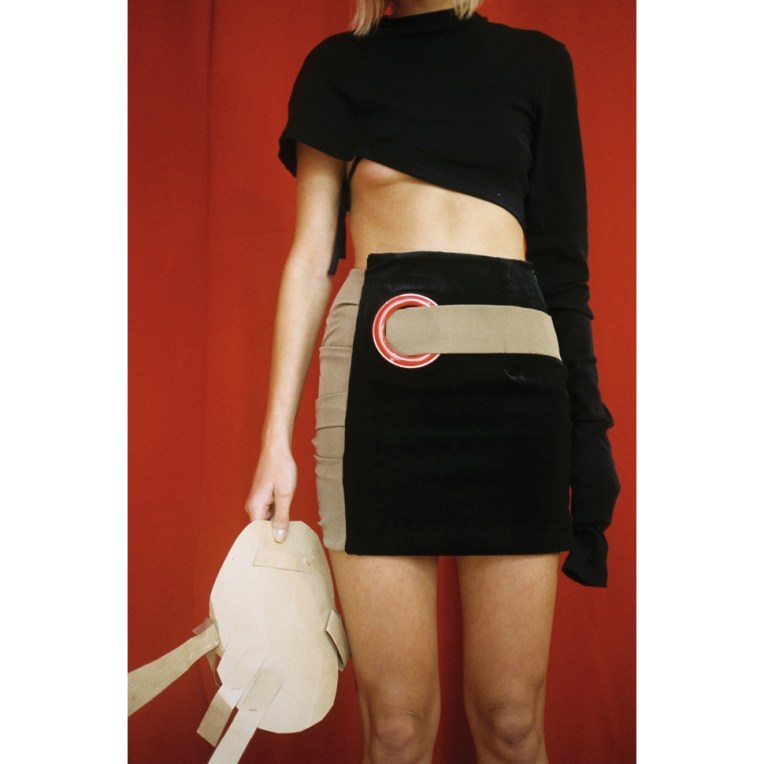 la-demi-jupe-velour-beige