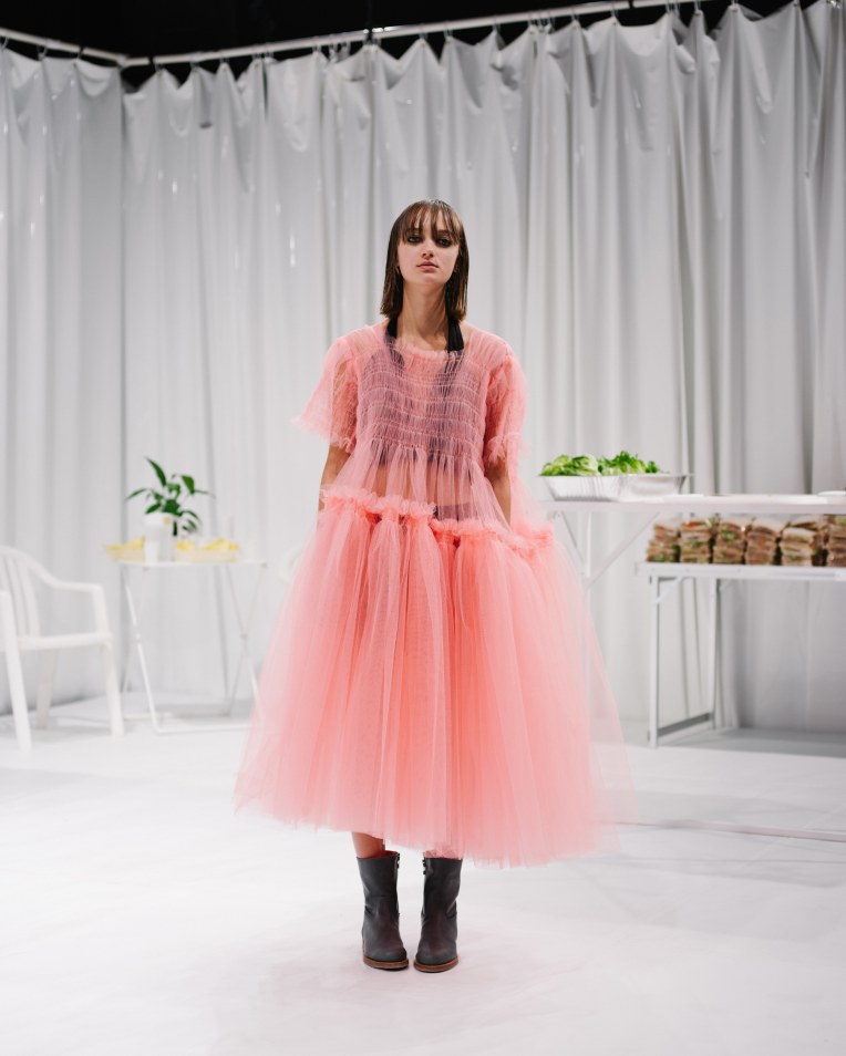 molly-goddard-spring-2016-009