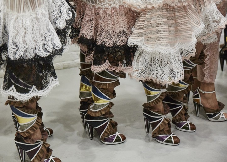 nyfw_aw16_rodarte_4393-tt-width-723-height-516-crop-1-format-three_columns-except_gif-1-scale_up-1