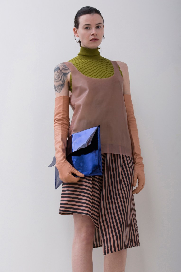 26-christian-wijnants-fall-2016-ready-to-wear