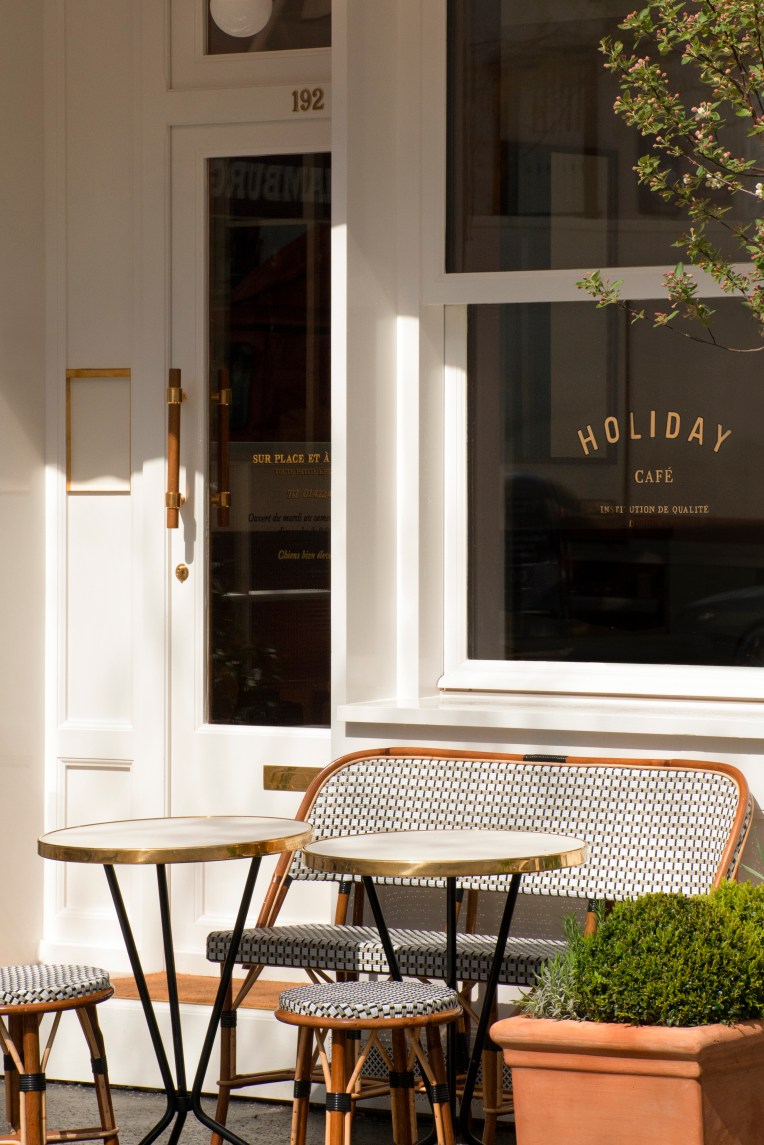 holidaycafe_exterieur