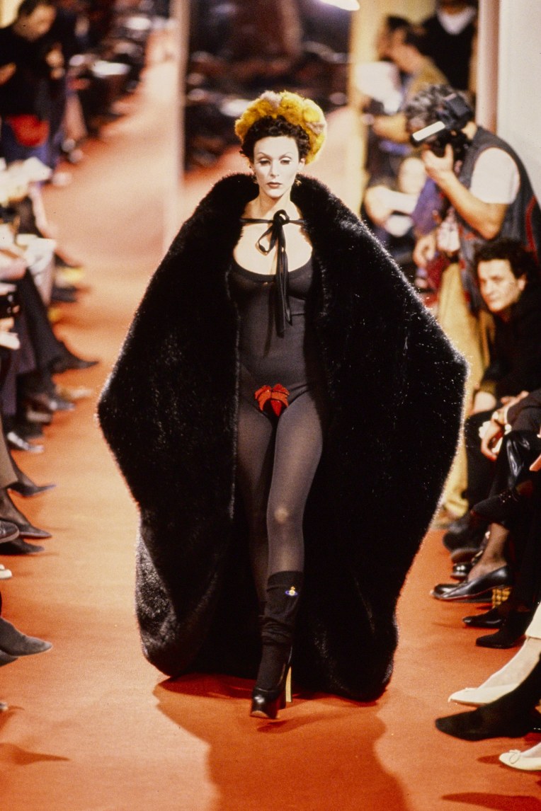 vivienne-westwood-fall-1993-rtw-25
