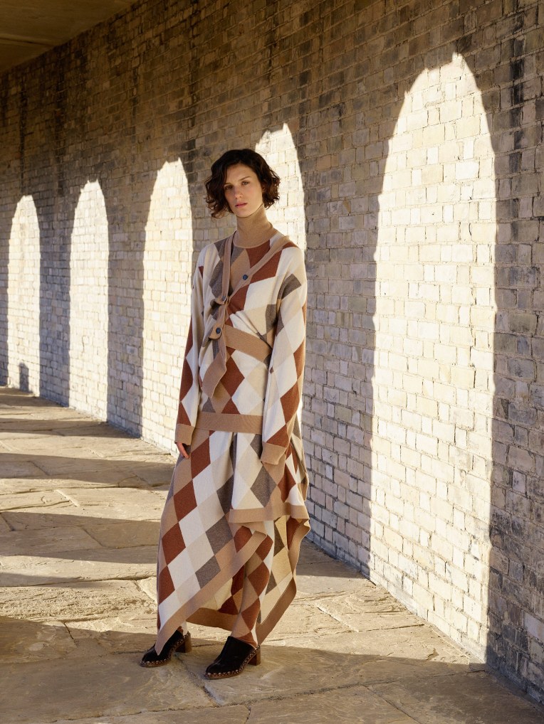 01-pringle-of-scotland-pre-fall-2017