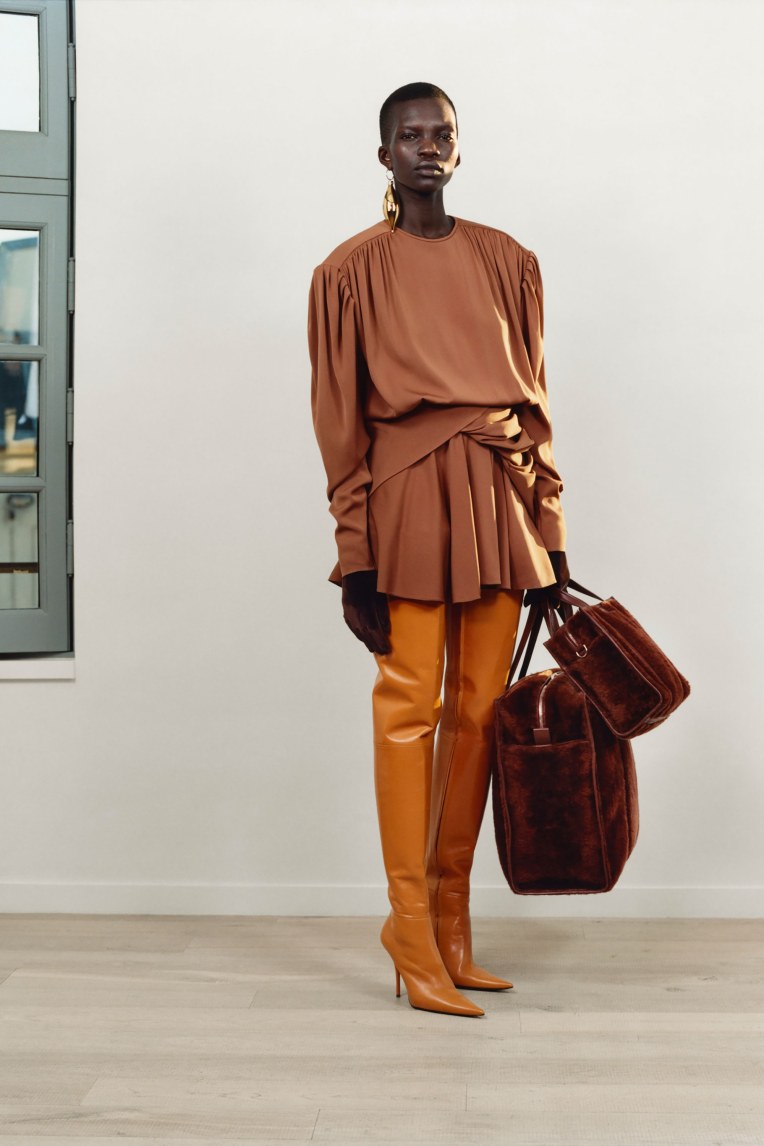 27-balenciaga-pre-fall-17