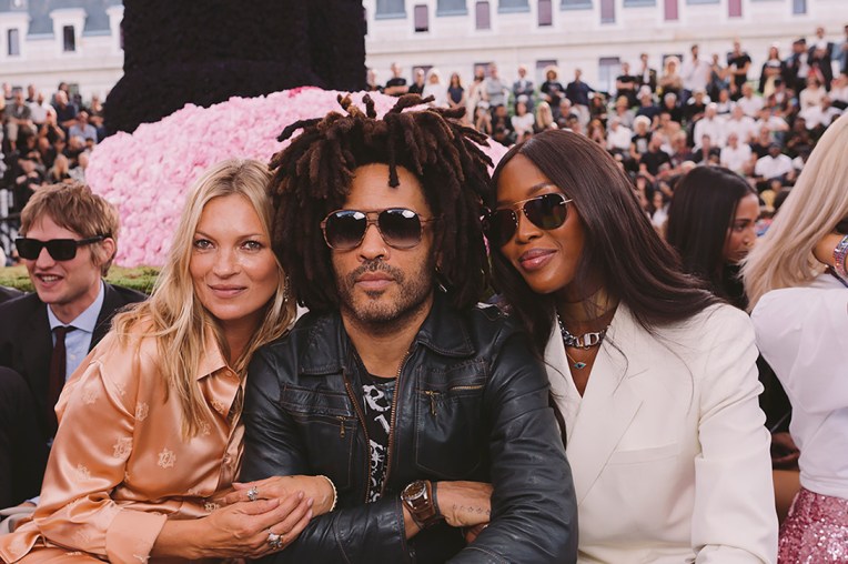 https---hypebeast.com-image-2018-06-a-closer-look-dior-12-1